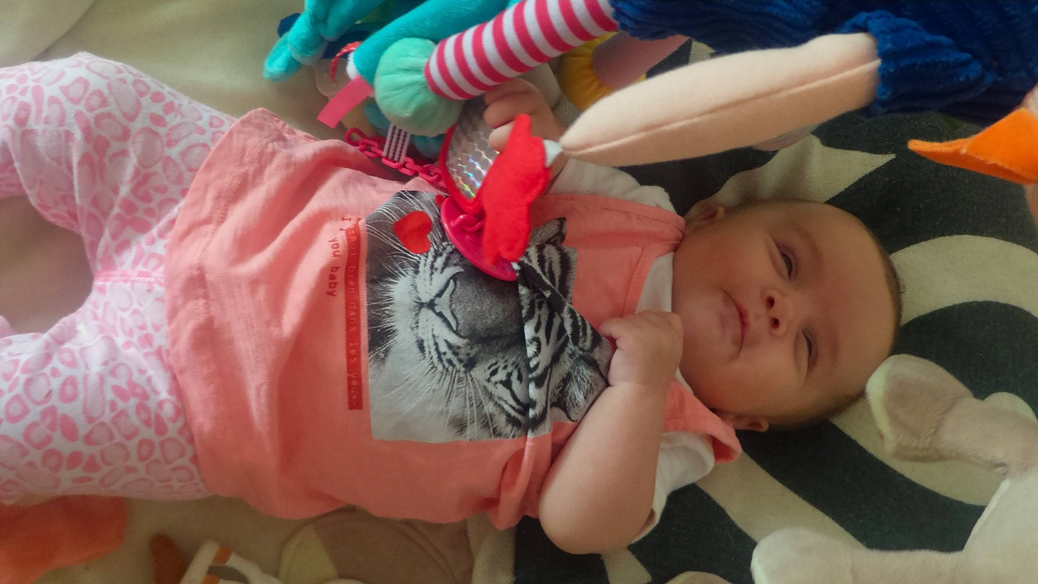 Elyse a rejoint le concours — aidez-le/la à gagner de superbes lots ! baby, child, headwear, person, toddler