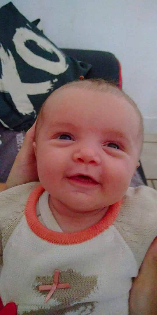 Elyse a rejoint le concours — aidez-le/la à gagner de superbes lots ! baby, baby_making_funny_faces, cheek, child, chin, ear, eye, eyebrow, face, facial_expression, forehead, head, lip, mouth, nose, person, skin, smile, toddler