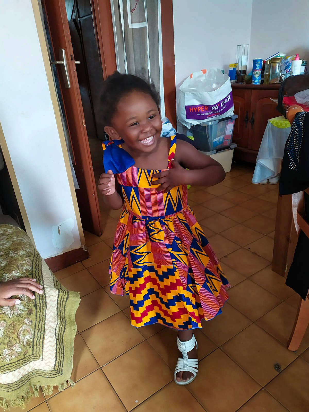 Shaina participe au concours pour gagner de l'argent avec cette photo : child, joy, person, play, toddler