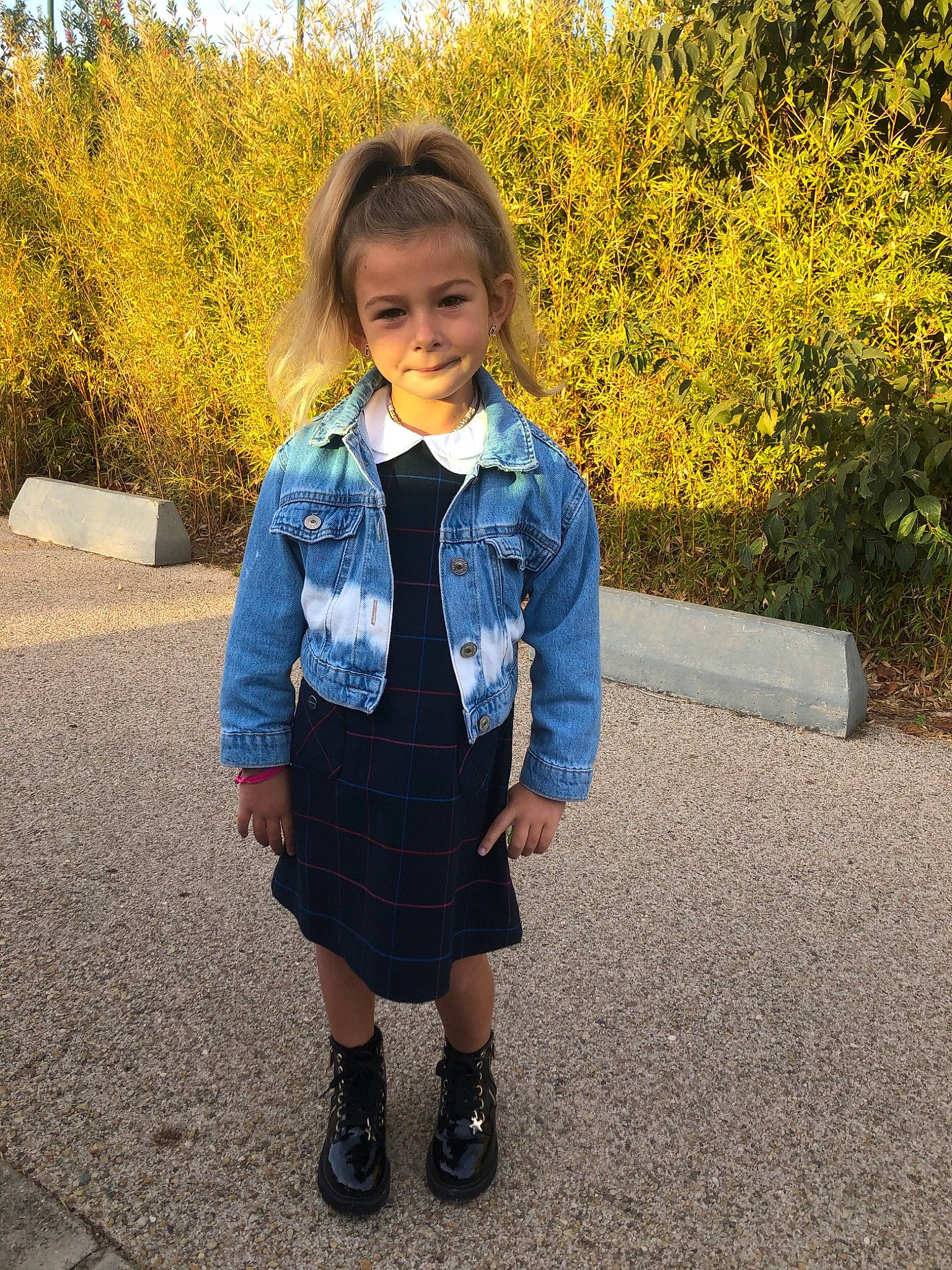 Rose participe au concours pour gagner de l'argent avec cette photo : baby_toddler_clothing, child, day_dress, denim, dress, electric_blue, footwear, formal_wear, grass, jacket, knee, outerwear, pattern, person, plant, sleeve, street_fashion, textile, toddler, waist