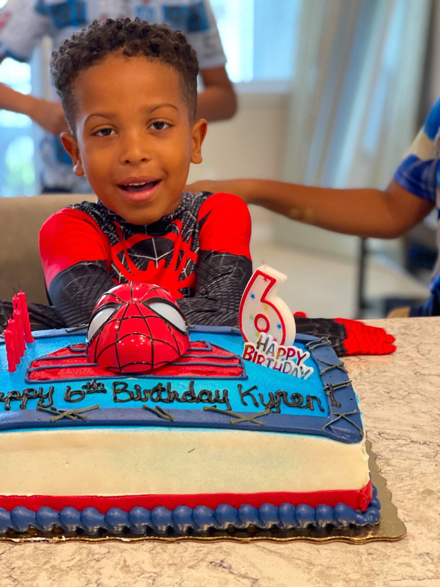 Kyren is registered to the contest to win money with this photo: baked_goods, birthday, birthday_cake, blue, cake, cake_decorating, cake_decorating_supply, dessert, electric_blue, event, food, fun, happy, joy, leisure, person, recreation, smile, sugar_cake, sweetness