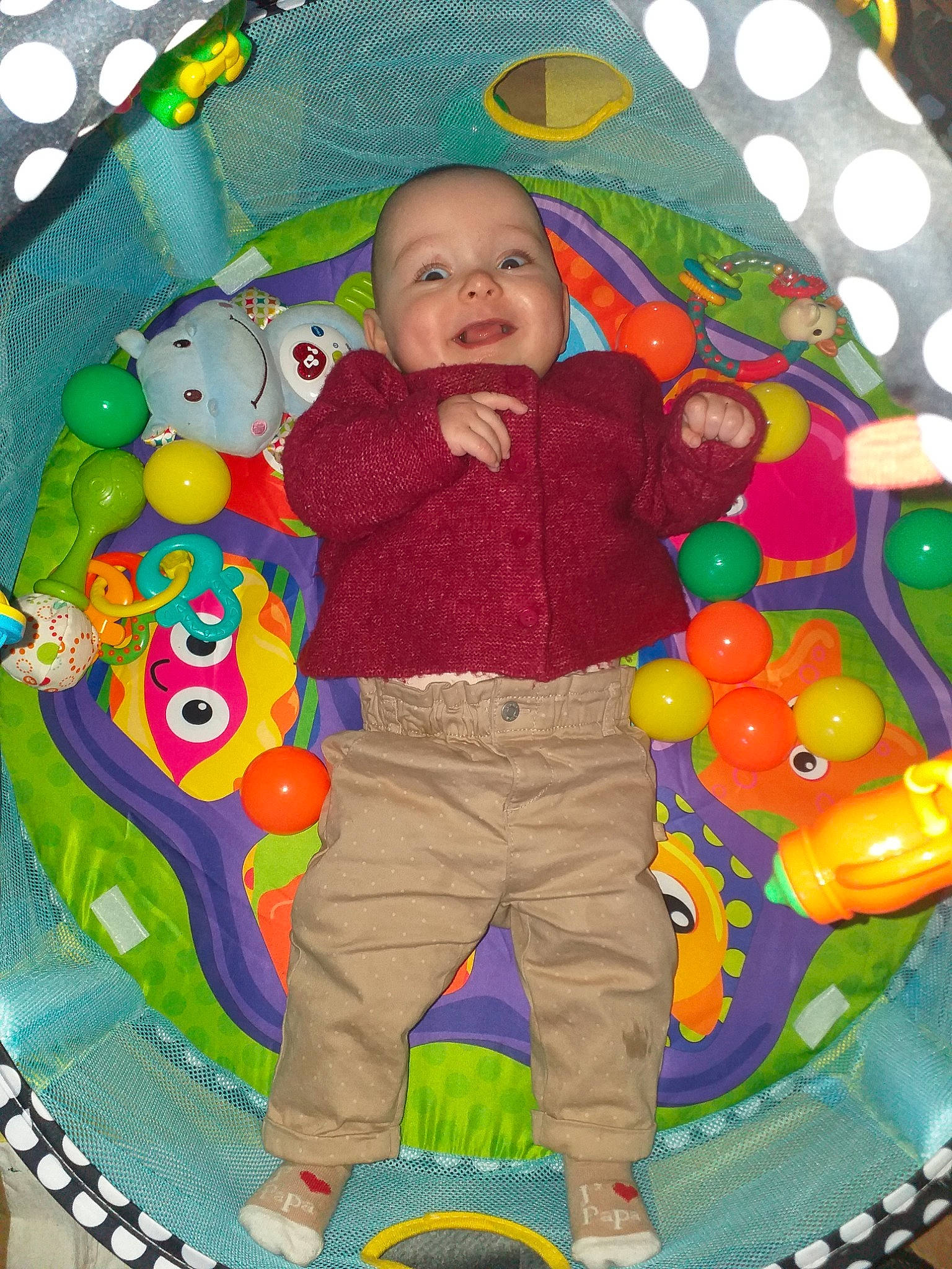 Cataleya a rejoint le concours — aidez-le/la à gagner de superbes lots ! baby, baby_products, baby_toddler_clothing, baby_toys, ball_pit, child, event, fun, green, happy, head, leisure, party_supply, person, play, product, room, snapshot, toddler, toy