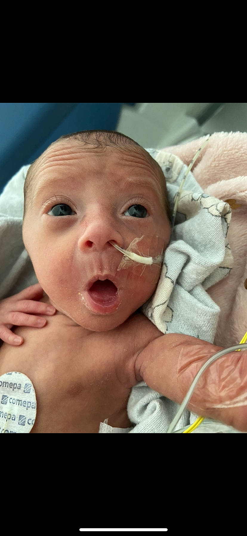 Kayla participe au concours pour gagner de l'argent avec cette photo : baby, cheek, ear, eye, eyebrow, eyelash, finger, forehead, gesture, happy, head, iris, jaw, lip, mouth, neck, nose, person, pink, skin