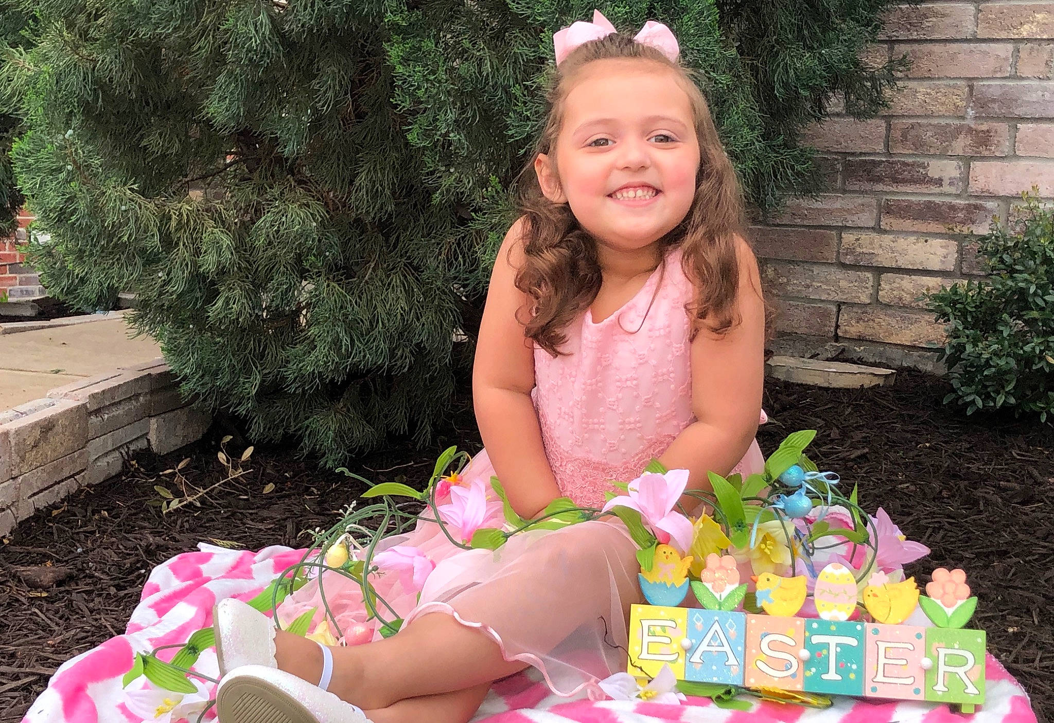 Mariyah is registered to the contest to win money with this photo: birthday, child, easter, event, joy, party, person, summer, toddler, vacation
