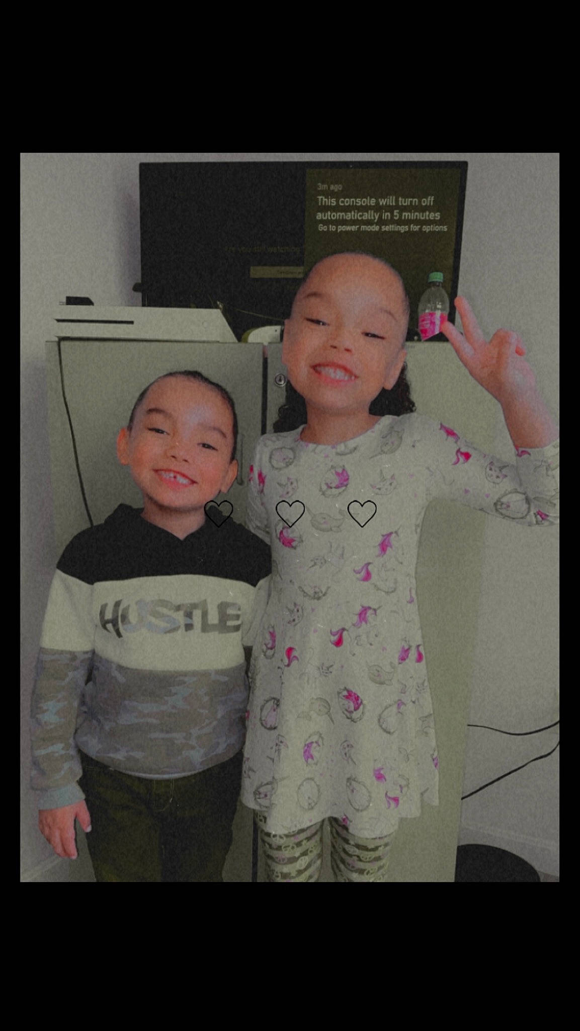 Juan Gabriel is registered to the contest to win money with this photo: baby, baby_toddler_clothing, beauty, cheek, child, cool, electronic_device, facial_expression, fun, gesture, hairstyle, happy, human, joy, person, pink, product, sleeve, smile, standing