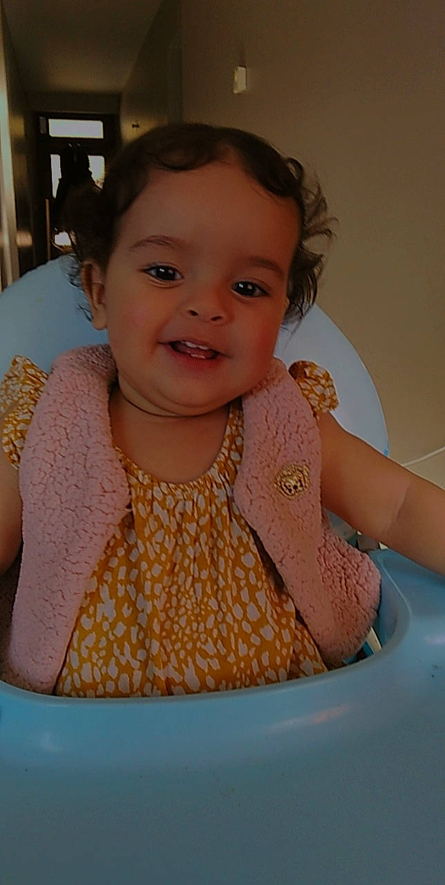 Firdawes participe au concours pour gagner de l'argent avec cette photo : arm, baby, baby_toddler_clothing, cheek, child, chin, eyelash, finger, fun, happy, iris, jewellery, joy, lip, neck, pattern, person, pink, skin, sleeve