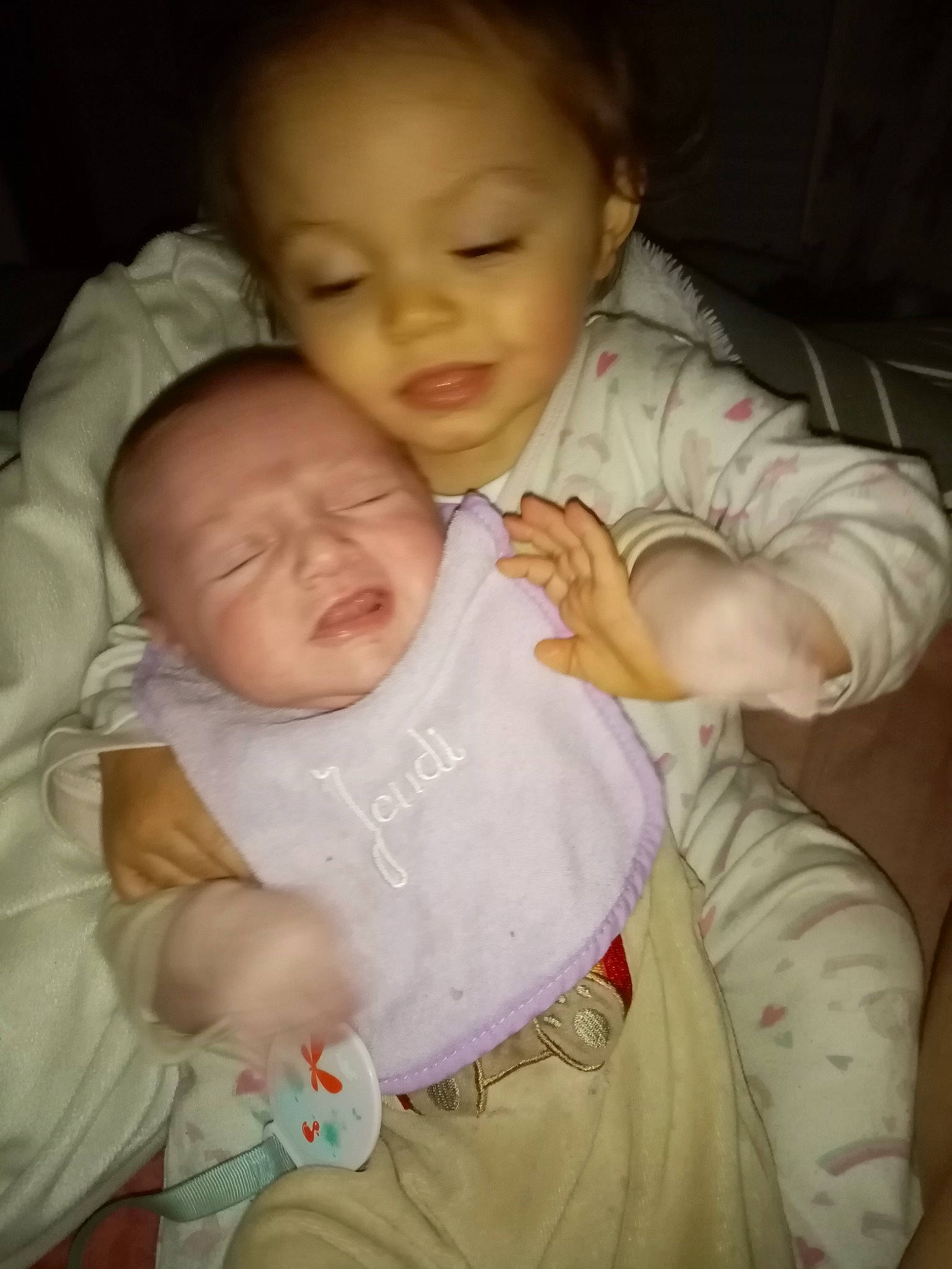 Mai Ly a rejoint le concours — aidez-le/la à gagner de superbes lots ! baby, baby_toddler_clothing, cheek, chin, comfort, eye, face, hairstyle, hand, head, human_body, iris, lip, mouth, nose, organ, person, skin, sleeve, textile