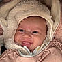 Louise a rejoint le concours — aidez-le/la à gagner de superbes lots ! baby, child, smiling, face, hood, jacket, fur, zipper, drool, closeup, warm_clothing, infant, cute, portrait, winter, soft_texture, happy, wrapped, cozy, apparel
