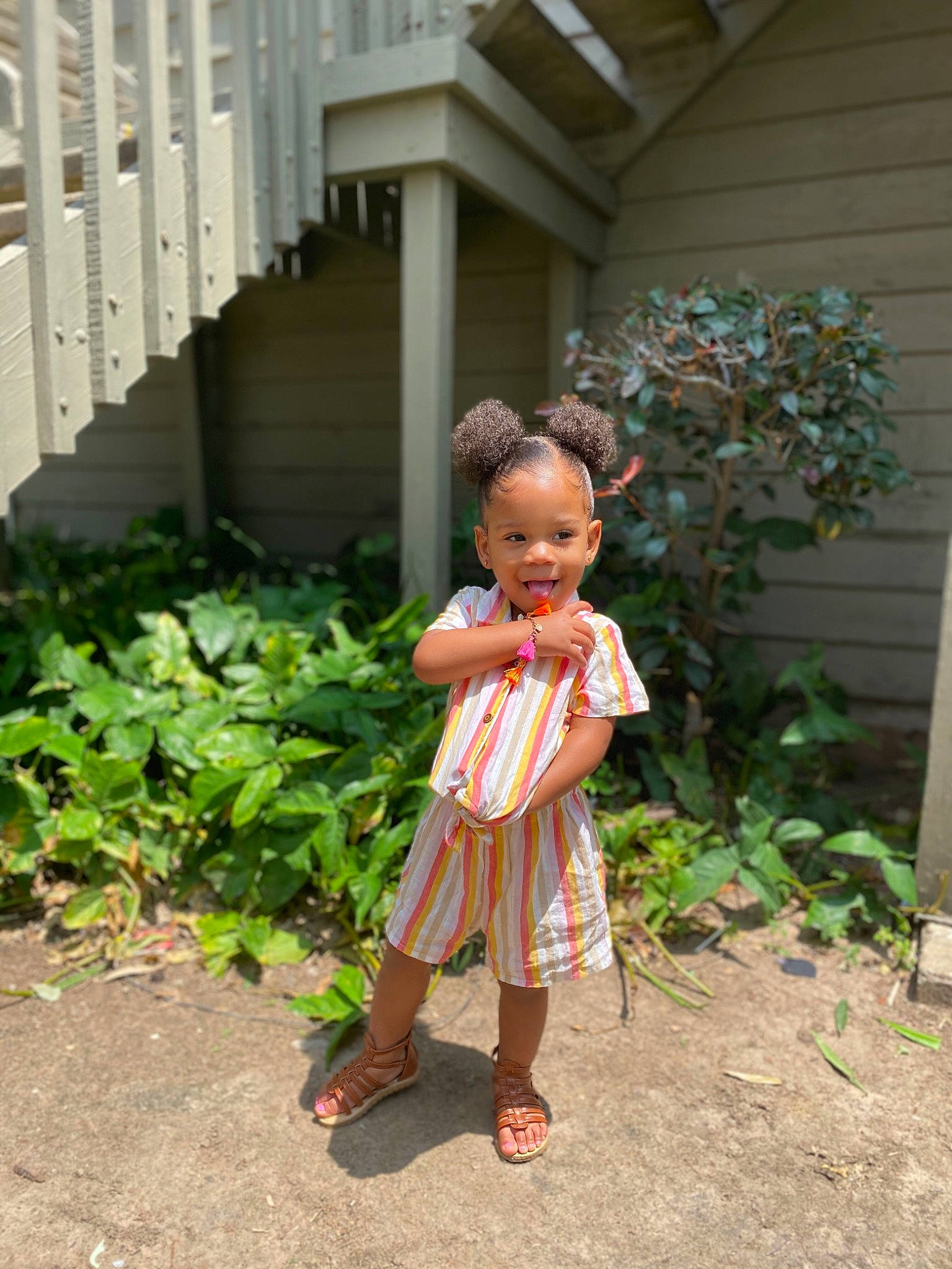 Kaori is registered to the contest to win money with this photo: adaptation, child, dress, garden, home, house, people, person, plant, shoe, summer, toddler, vacation, yard