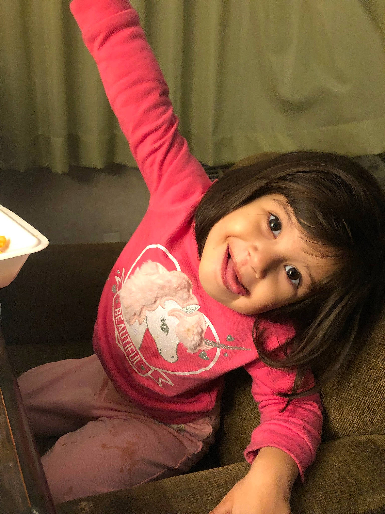 Joselyn is registered to the contest to win money with this photo: child, finger, joy, person, pink, toddler