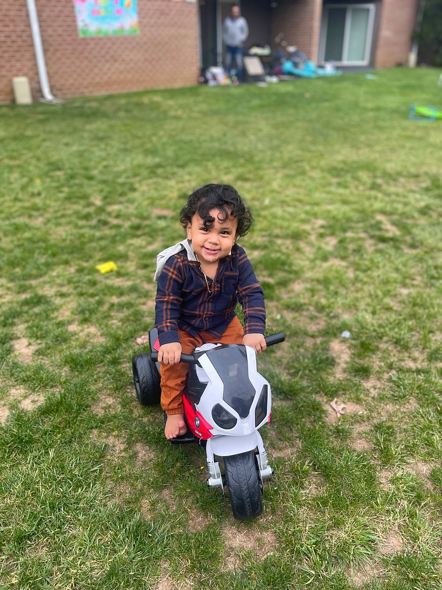 Akeoni joined the competition — help win amazing prizes! child, city, competition_event, event, flooring, fun, garden, grass, grassland, happy, joy, lawn, leisure, person, plant, recreation, sitting, sunglasses, toddler, toy