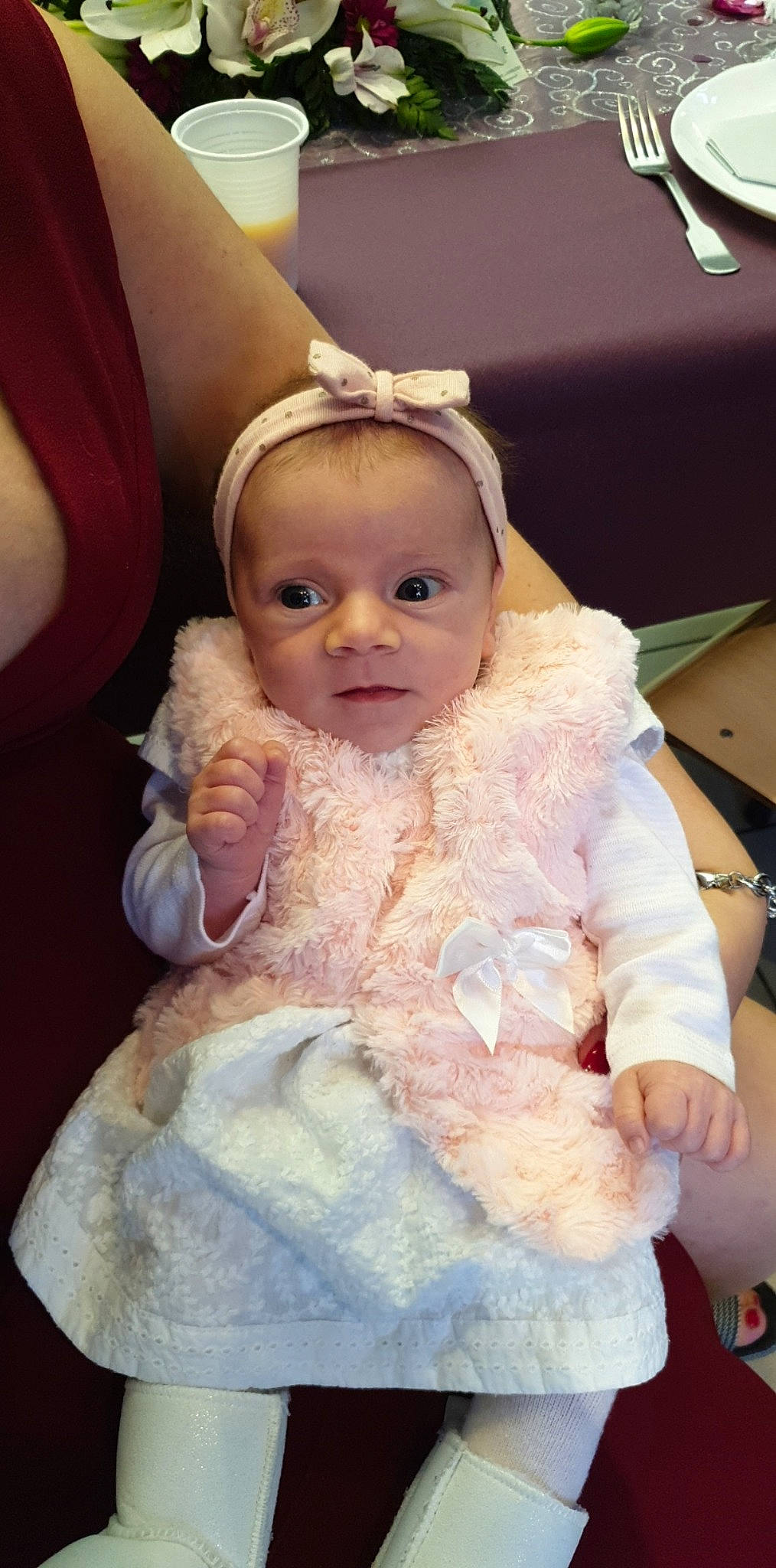 Léonie participe au concours pour gagner de l'argent avec cette photo : baby, cheek, child, person, toddler