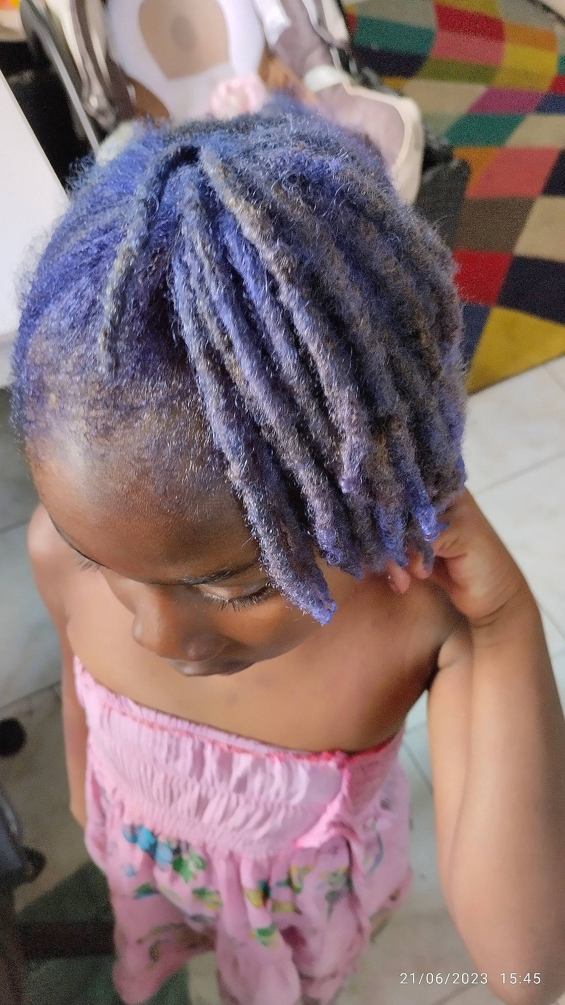 Nayjah a rejoint le concours — aidez-le/la à gagner de superbes lots ! black_hair, braid, cap, chin, cool, cornrows, creative_arts, electric_blue, eyelash, fashion_accessory, hair, hair_accessory, hairstyle, headgear, knit_cap, magenta, pattern, person, purple, wool