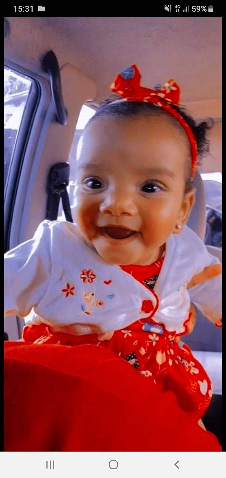 Shayanna participe au concours pour gagner de l'argent avec cette photo : baby, baby_toddler_clothing, cheek, child, event, face, fashion_accessory, fun, happy, head, headband, headpiece, laugh, person, pink, red, skin, smile, sweetness, toddler