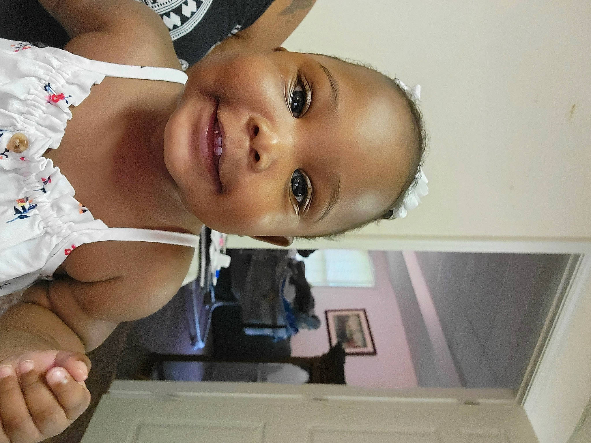 Novah is registered to the contest to win money with this photo: baby, baby_toddler_clothing, cheek, chest, eye, eyelash, finger, happy, hat, iris, jewellery, joy, lip, mouth, neck, nose, person, skin, smile, thumb