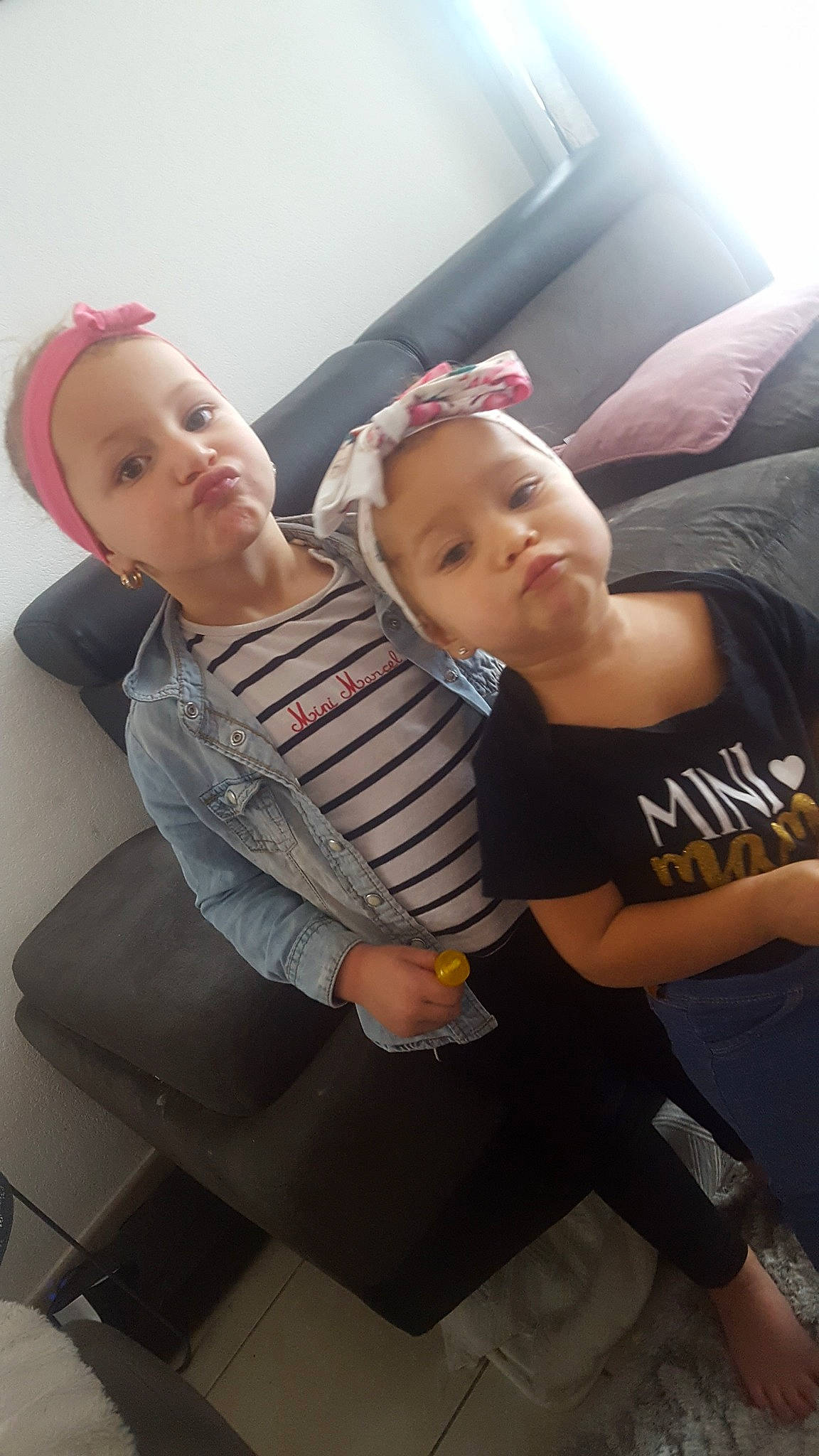 Maïssa a rejoint le concours — aidez-le/la à gagner de superbes lots ! arm, child, cool, day, fun, girl, hair, headgear, human_hair_color, joint, leg, person, pink, product, shoulder, sitting, skin, textile, toddler, trunk