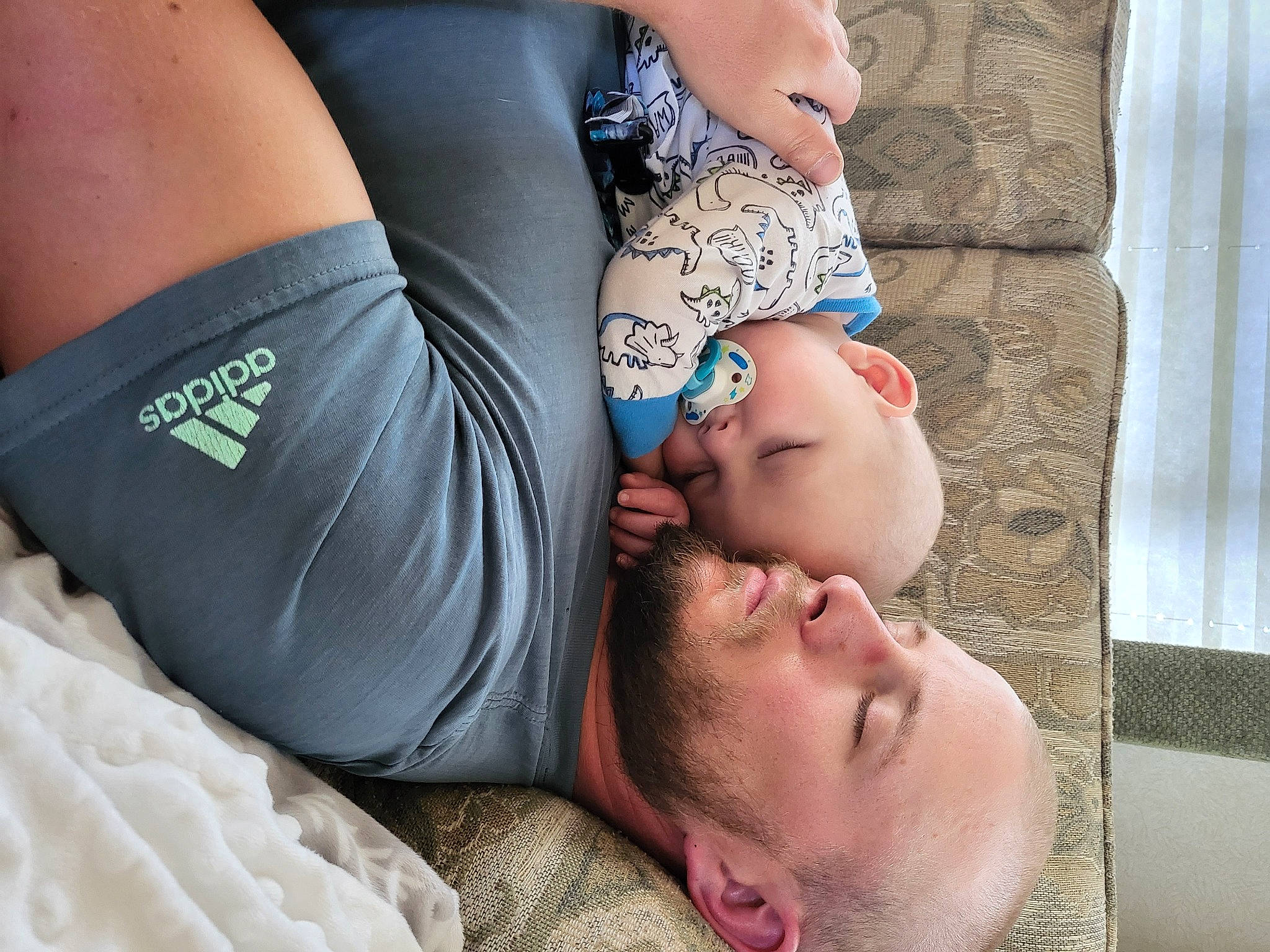 Ryder is registered to the contest to win money with this photo: abdomen, arm, barechested, chest, comfort, elbow, eyewear, finger, gesture, glasses, hand, human_body, joint, leg, muscle, neck, person, shoulder, skin, thigh