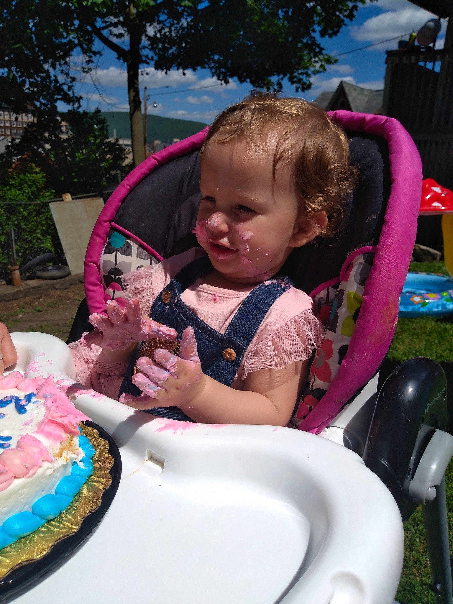 Amarah is registered to the contest to win money with this photo: baby_products, baked_goods, birthday, buttercream, cake, cake_decorating, child, dessert, fun, icing, leisure, party, person, play, product, sitting, sugar_paste, toddler