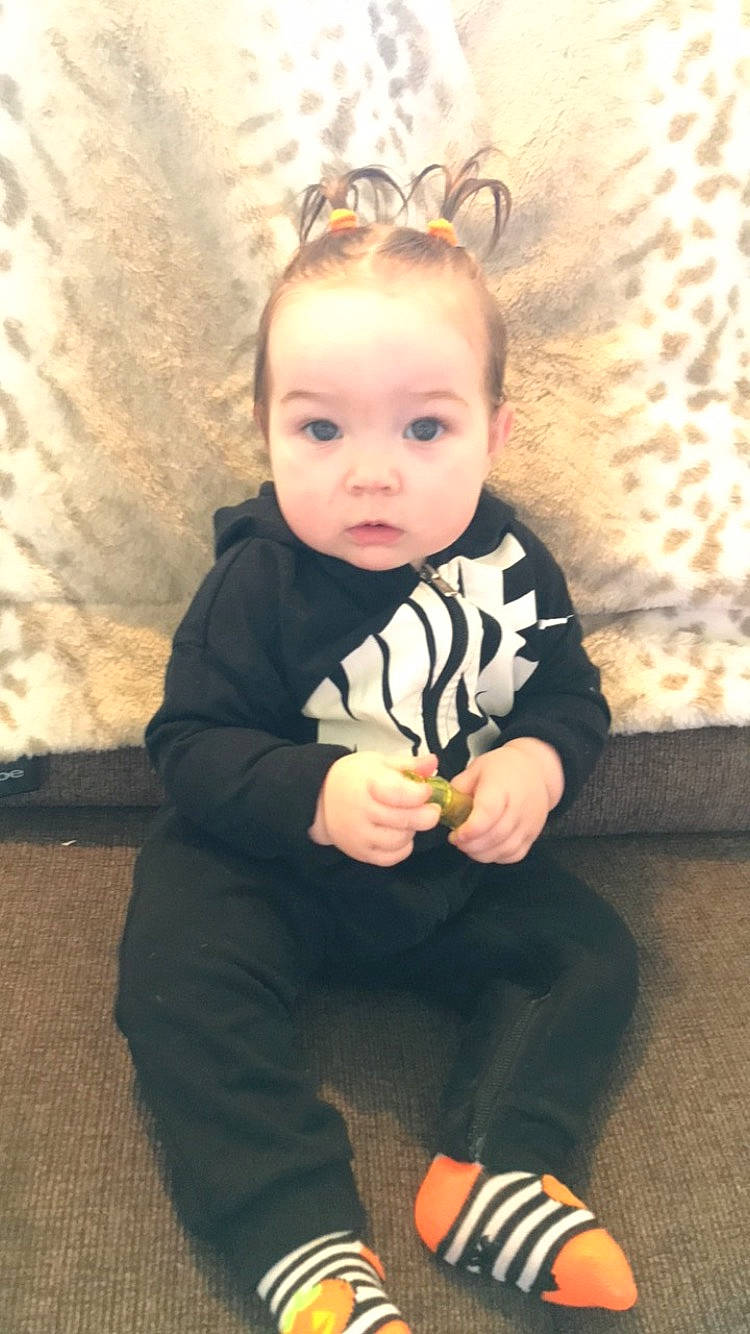 Naomi is registered to the contest to win money with this photo: baby, baby_toddler_clothing, beauty, blond, cheek, child, eye, eyelash, facial_expression, flash_photography, flooring, hairstyle, happy, head, iris, person, skin, sleeve, tints_and_shades, toddler