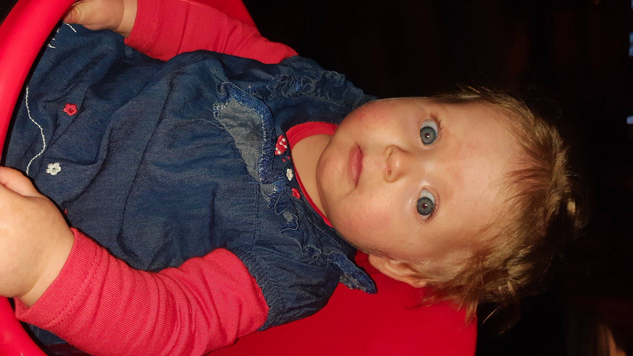 Tatiana a rejoint le concours — aidez-le/la à gagner de superbes lots ! baby, baby_toddler_clothing, cheek, child, chin, comfort, elbow, eyebrow, eyelash, gesture, iris, joint, lip, mouth, neck, nose, person, skin, sleeve, toddler