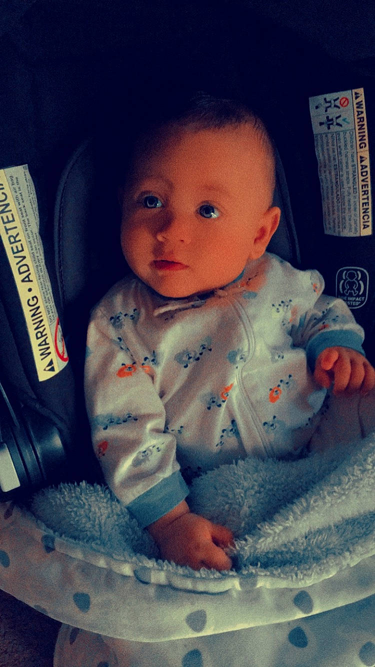 Angel is registered to the contest to win money with this photo: baby, baby_toddler_clothing, cheek, chin, cloud, comfort, cool, eye, facial_expression, finger, hairstyle, human_body, iris, lip, mouth, nose, person, skin, sleeve, standing