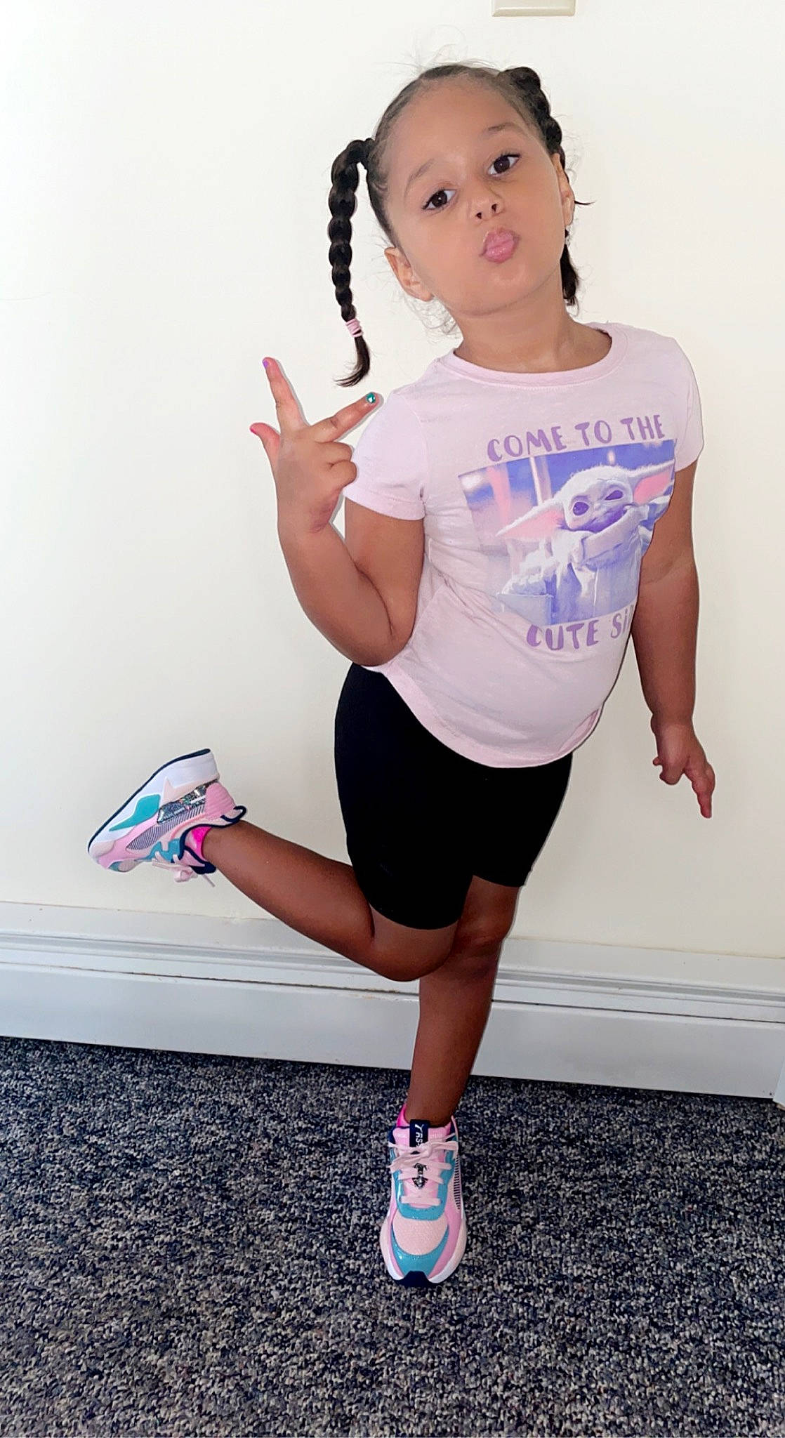 Jainah is registered to the contest to win money with this photo: arm, clothing, face, footwear, gesture, happy, joint, knee, leg, muscle, neck, person, shoe, shorts, shoulder, sleeve, sportswear, standing, thigh, waist