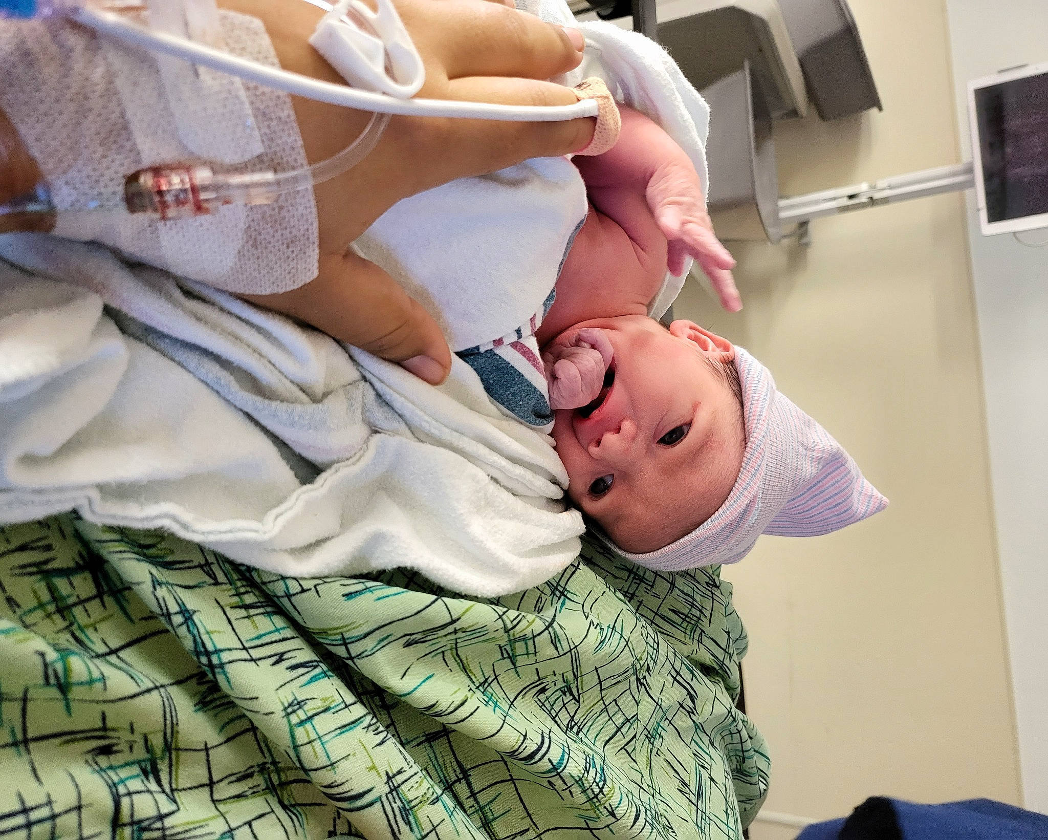 Montana joined the competition — help win amazing prizes! abdomen, baby, bedding, child, comfort, event, eyewear, flesh, glasses, happy, hat, headwear, hospital, human_leg, knee, linens, patient, pattern, person, picture_frame