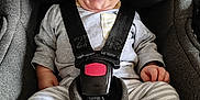 Augustin a rejoint le concours — aidez-le/la à gagner de superbes lots ! baby, car_seat, yawning, infant, child, safety_harness, clothing, striped_pants, socks, indoors, cute, sleepy, seat_belt, closeup, person, child_seat, head_support, infant_clothing, baby_gear, resting