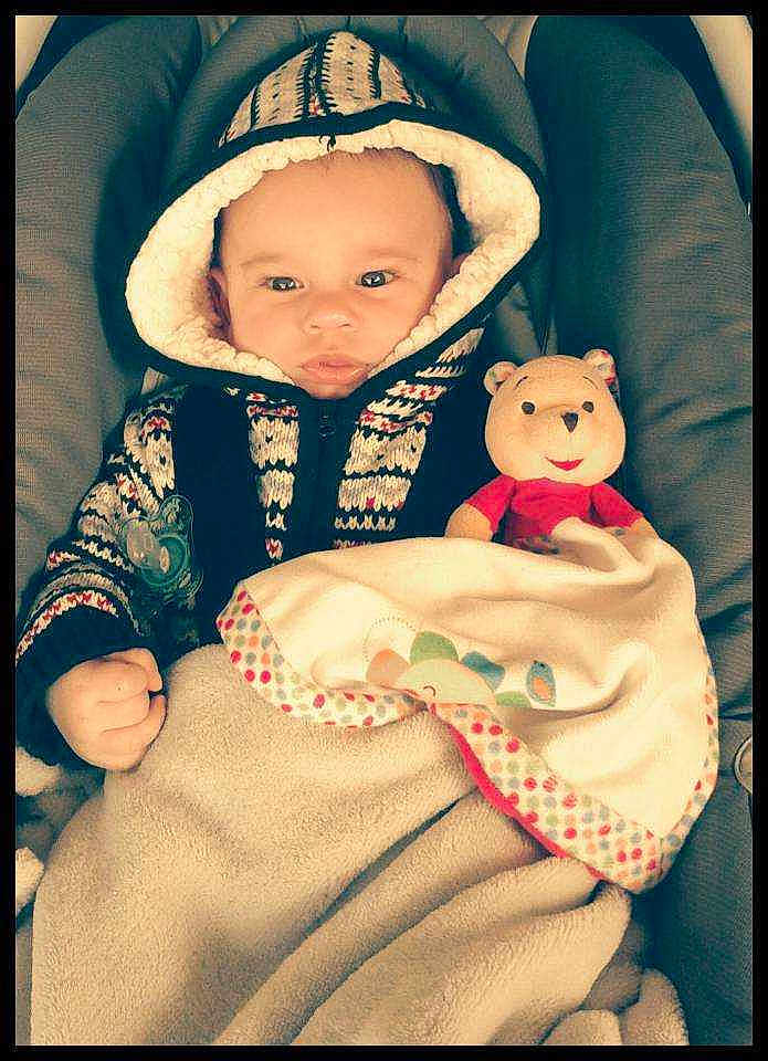 Enzo participe au concours pour gagner de l'argent avec cette photo :