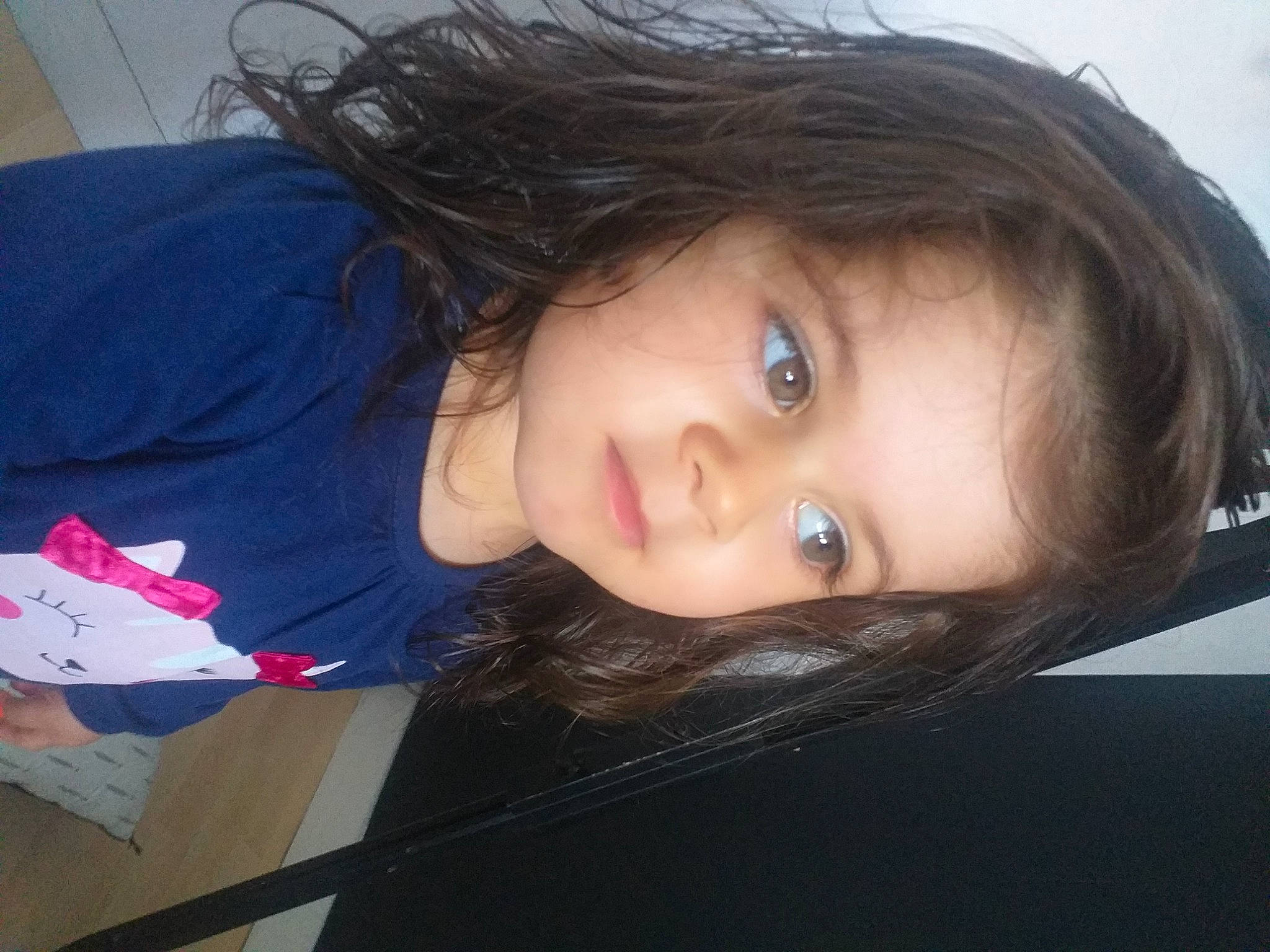 Thaïs a rejoint le concours — aidez-le/la à gagner de superbes lots ! black_hair, cheek, child, chin, cool, electric_blue, eyebrow, eyelash, flash_photography, forehead, fun, happy, iris, jaw, lip, long_hair, mouth, nose, person, skin