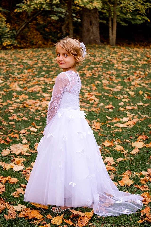 Jordynn is registered to the contest to win money with this photo: bridal_accessory, bridal_clothing, bridal_party_dress, bride, day_dress, dress, flash_photography, formal_wear, gown, grass, hair, happy, joy, people_in_nature, person, plant, shoulder, smile, tree, waist