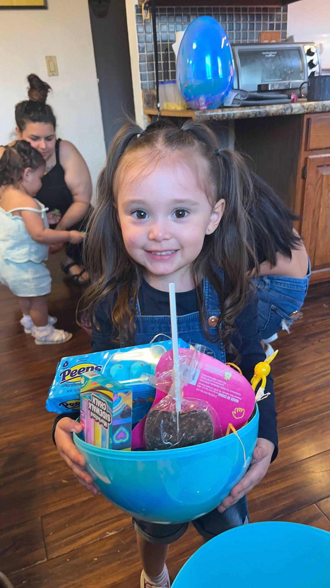 Amora is registered to the contest to win money with this photo: basket, birthday, blue, cabinetry, child, dessert, electric_blue, event, flooring, fun, happy, holiday, home_appliance, joy, leisure, party, party_supply, person, play, smile