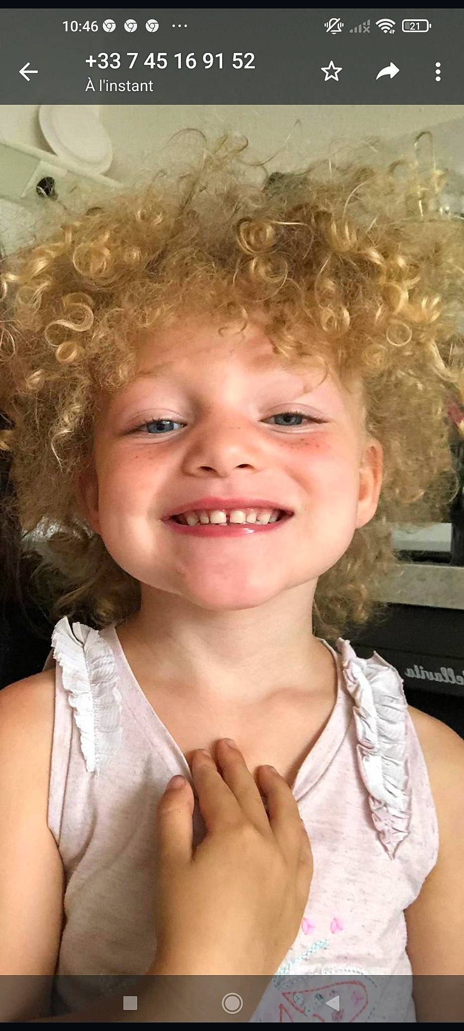 Liya participe au concours pour gagner de l'argent avec cette photo : cheek, chin, eye, eyebrow, face, facial_expression, hair, hairstyle, happy, head, human, iris, jaw, joy, lip, mouth, nose, organ, person, skin