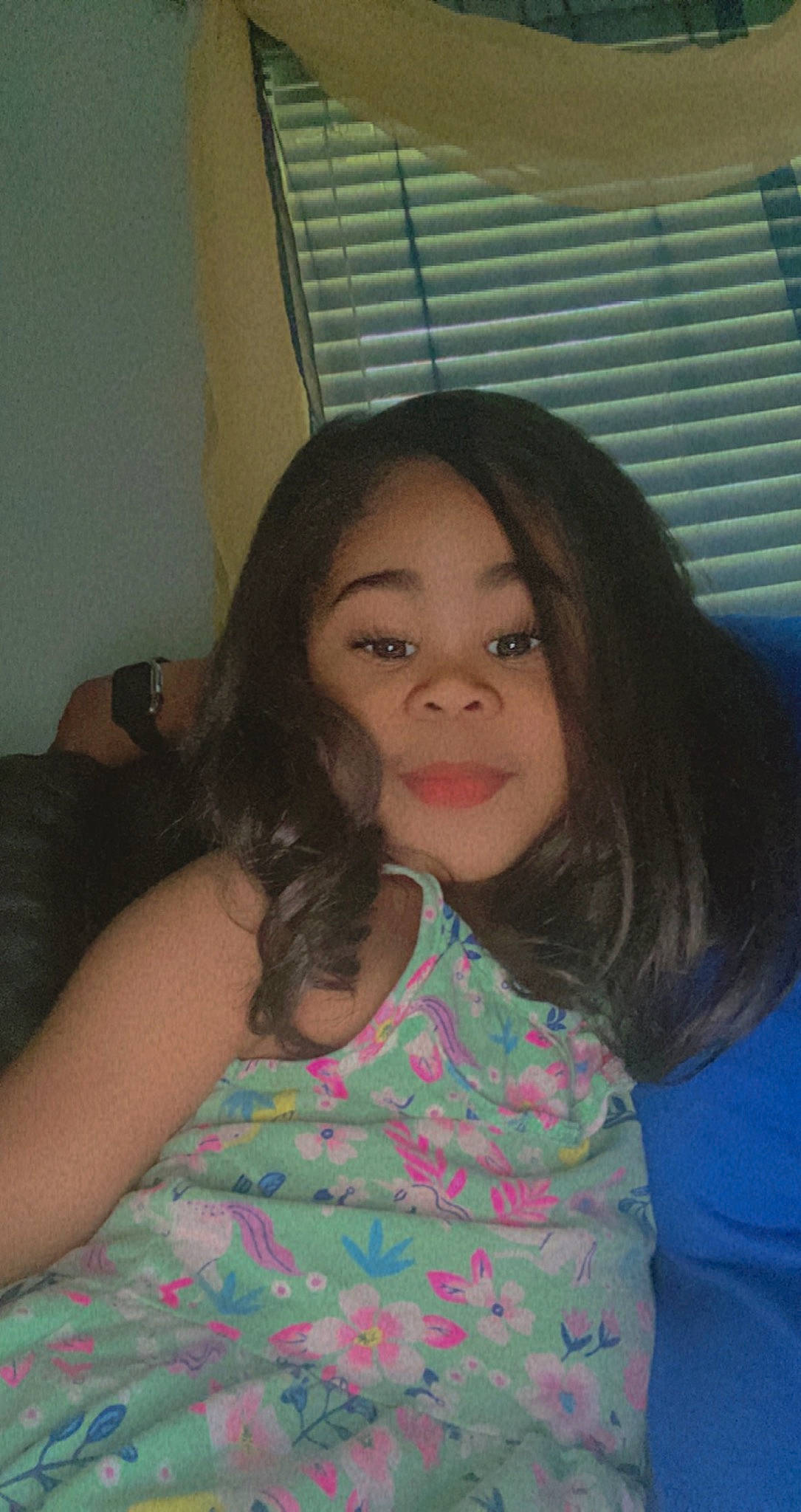 Bella is registered to the contest to win money with this photo: black_hair, cheek, chin, eyebrow, eyelash, face, finger, forehead, hair, hairstyle, happy, head, iris, lip, mouth, nose, person, shoulder, skin, smile