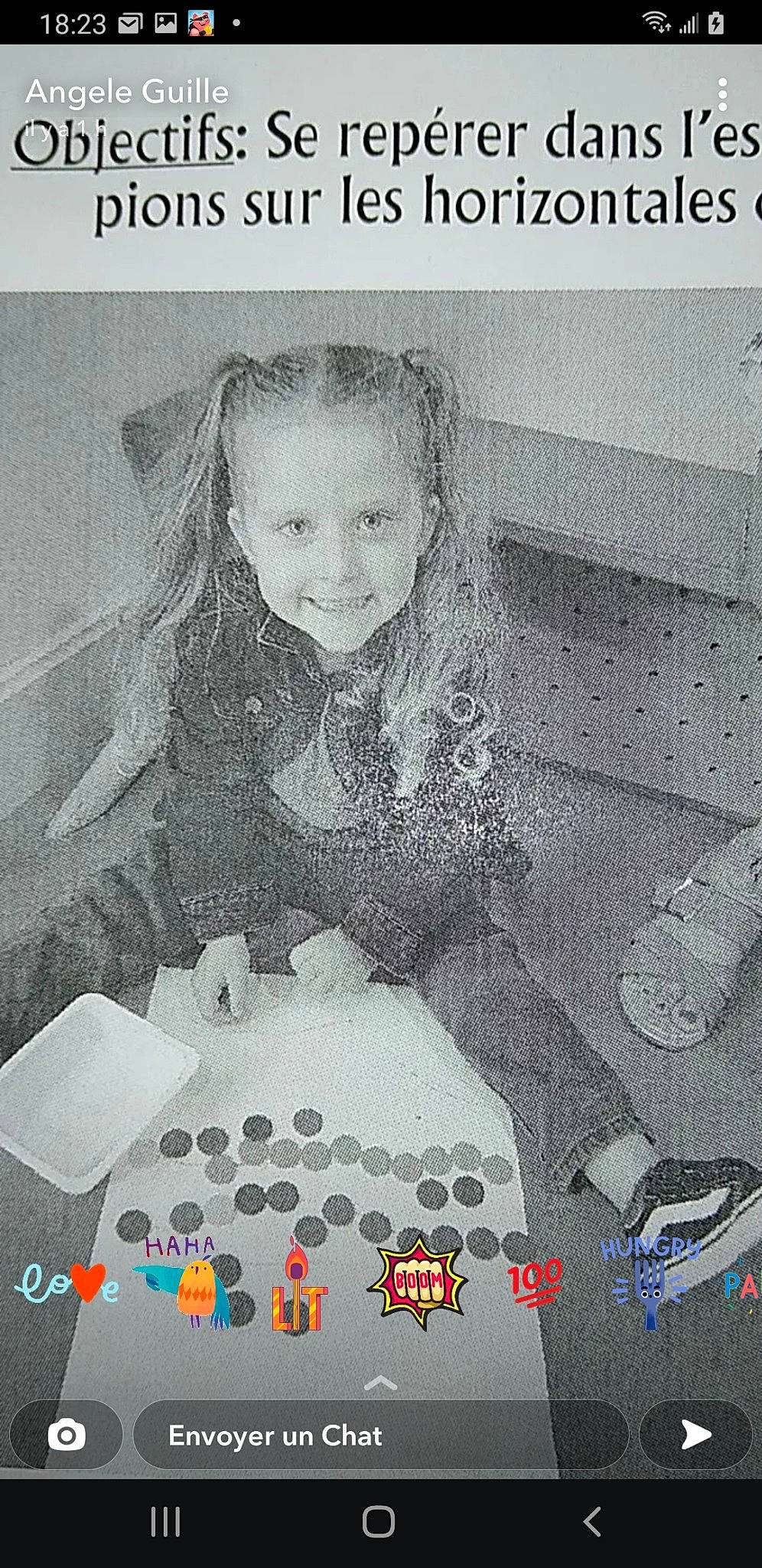 Ilona participe au concours pour gagner de l'argent avec cette photo : art, carmine, child, design, drawing, electronic_instrument, font, fun, games, hairstyle, happy, illustration, indoor_games_and_sports, joy, office_equipment, painting, pattern, person, recreation, sitting