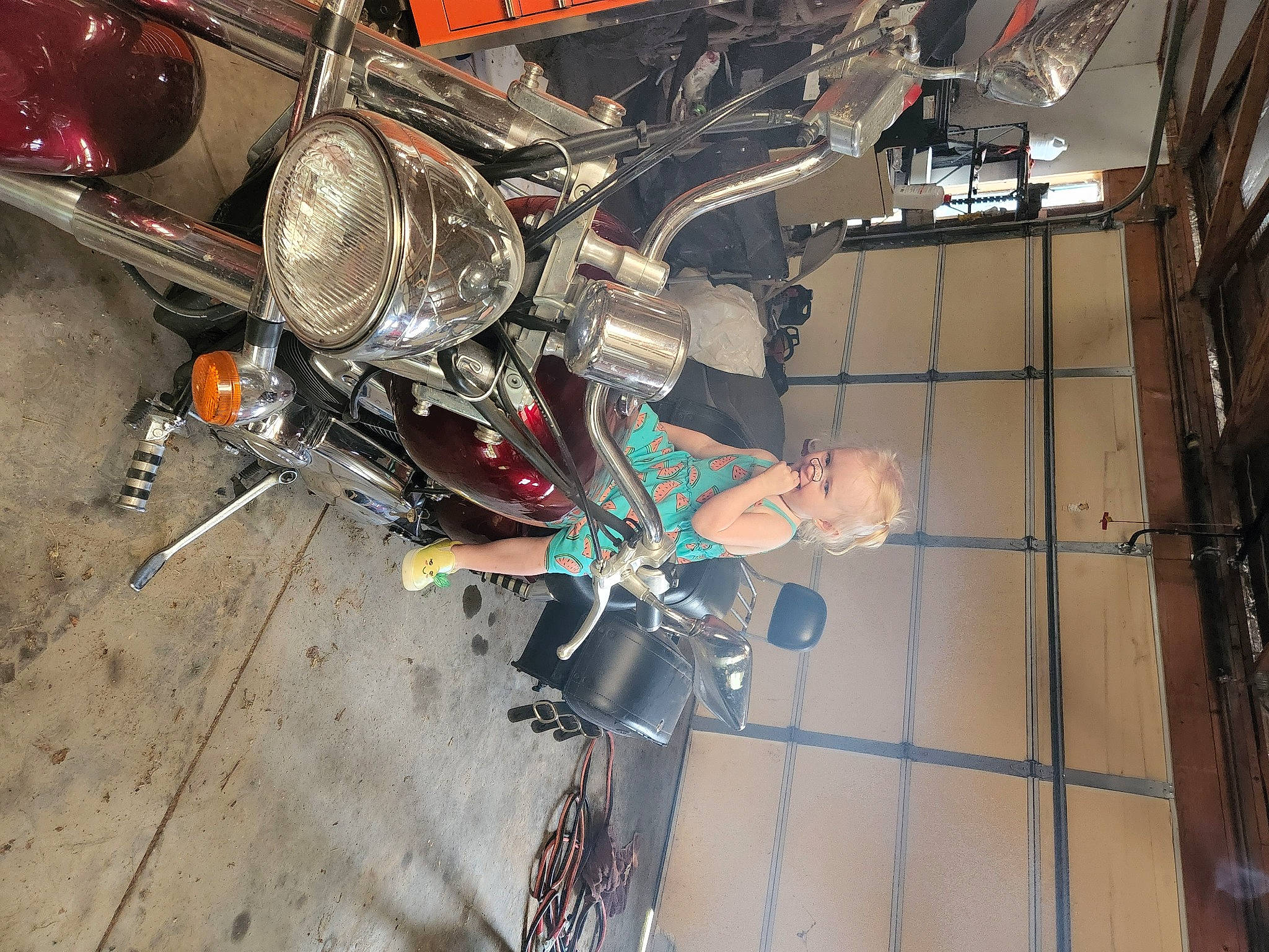 Alia is registered to the contest to win money with this photo: auto_part, automotive_design, automotive_exterior, automotive_lighting, automotive_tire, automotive_wheel_system, engineering, fender, fuel_tank, headlamp, hood, machine, motor_vehicle, motorcycle_accessories, person, rim, spoke, tire, vehicle, wheel