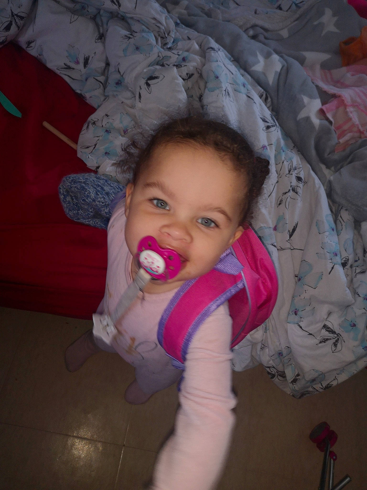 Sidney participe au concours pour gagner de l'argent avec cette photo : baby, baby_toddler_clothing, cheek, chin, comfort, eye, eyebrow, eyelash, face, happy, headgear, human_body, iris, lip, mouth, nose, person, pink, skin, sleeve