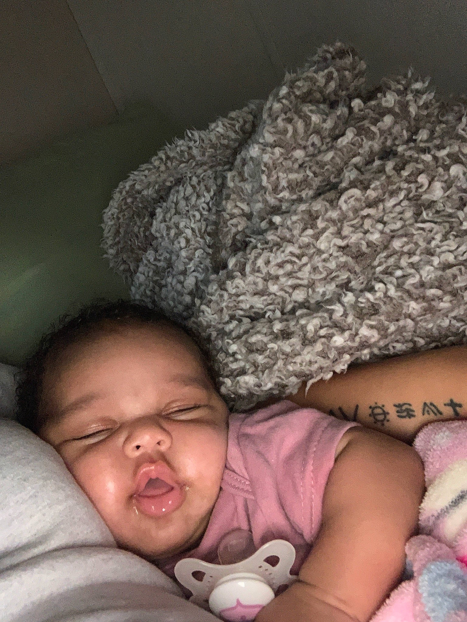 Vaya is registered to the contest to win money with this photo: baby, baby_sleeping, bedtime, birth, cheek, child, comfort, leg, nap, nose, person, sleep, smile, toddler