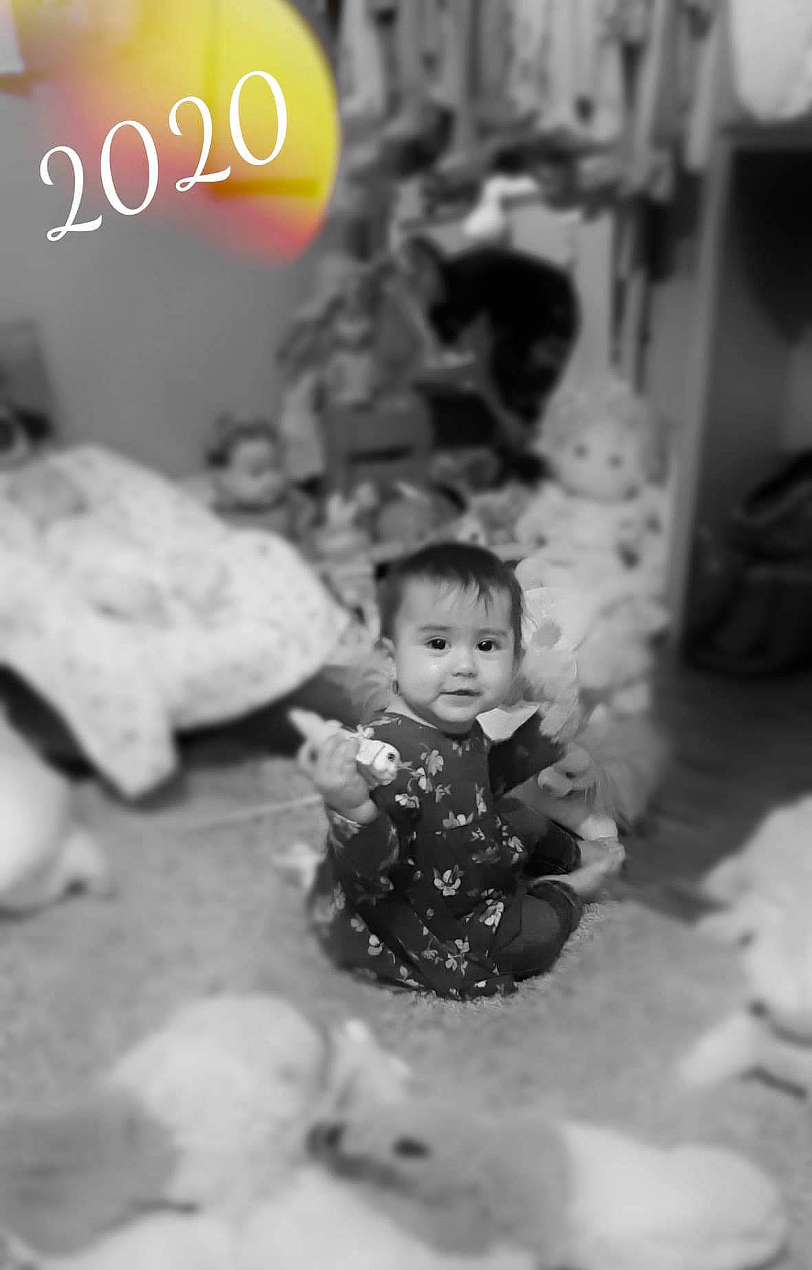 Briana is registered to the contest to win money with this photo: baby, black, black_and_white, child, family, monochrome, monochrome_photography, people, person, photograph, photography, portrait, smile, snapshot, style, toddler, white