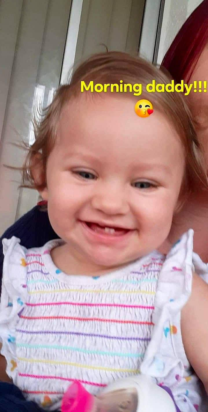 Alice is registered to the contest to win money with this photo: baby, baby_laughing, baby_making_funny_faces, cheek, child, chin, ear, eyebrow, face, facial_expression, forehead, happy, head, iris, joy, lip, mouth, nose, person, skin