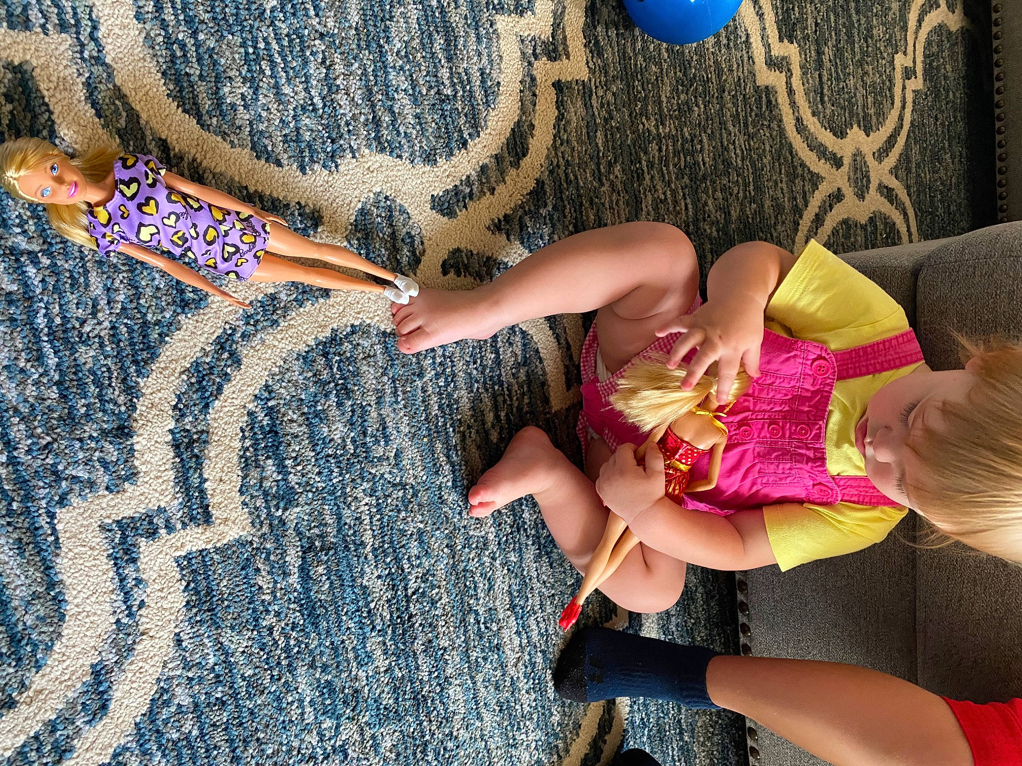 Noel joined the competition — help win amazing prizes! arm, beauty, design, dress, fashion, finger, foot, footwear, fun, hand, human_body, human_leg, joint, leg, long_hair, pattern, person, pink, shoe, textile