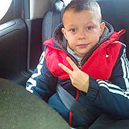 Lenzo participe au concours pour gagner de l'argent avec cette photo :