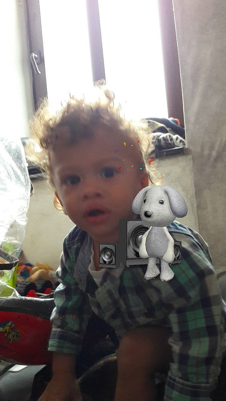 Yassim participe au concours pour gagner de l'argent avec cette photo : boy, cheek, child, cool, eye, fun, girl, hair, head, infant, person, product, skin, smile, textile, toddler