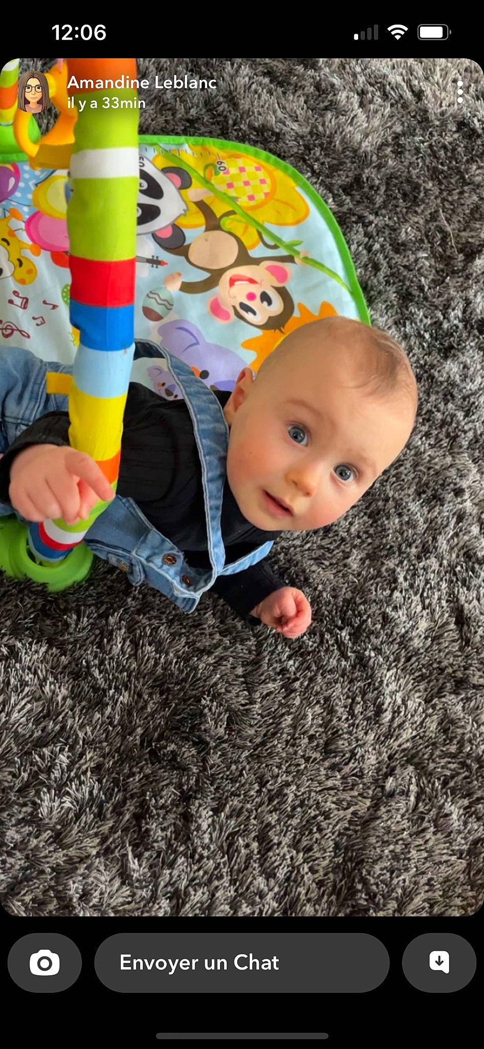 Nina participe au concours pour gagner de l'argent avec cette photo : baby, baby_playing_with_toys, baby_products, baby_toddler_clothing, cheek, child, flooring, fun, grass, happy, pattern, people_in_nature, person, play, road_surface, sitting, smile, soil, surprise, toddler