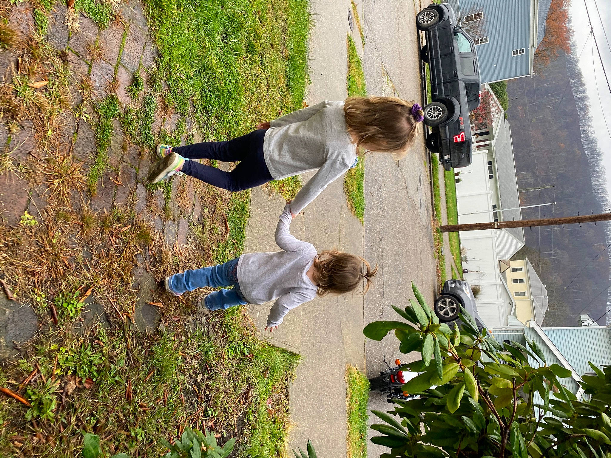 Makenna is registered to the contest to win money with this photo: fun, leisure, person, plant, tree