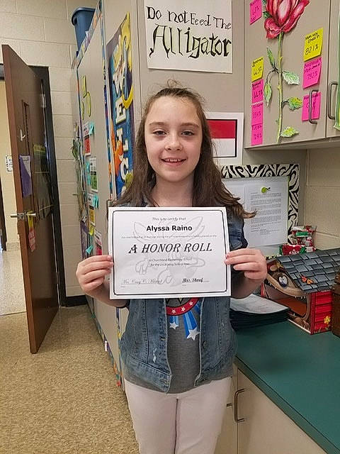 Alyssa is registered to the contest to win money with this photo: joy, person, room