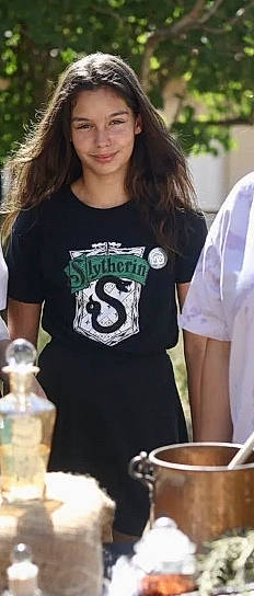 Cheyenne participe au concours pour gagner de l'argent avec cette photo : active_shirt, bottle, cooking, cool, drink, happy, joy, pattern, person, photograph, photography, recreation, sleeve, smile, snapshot, t_shirt, top, water_bottle, white