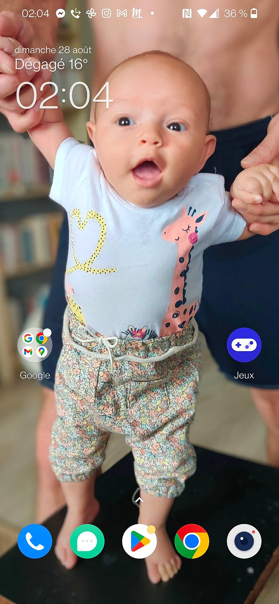 Aëlia participe au concours pour gagner de l'argent avec cette photo : baby, baby_toddler_clothing, cheek, cool, facial_expression, fun, gesture, hairstyle, happy, human, organ, people, person, photograph, pink, product, skin, sleeve, standing, toddler