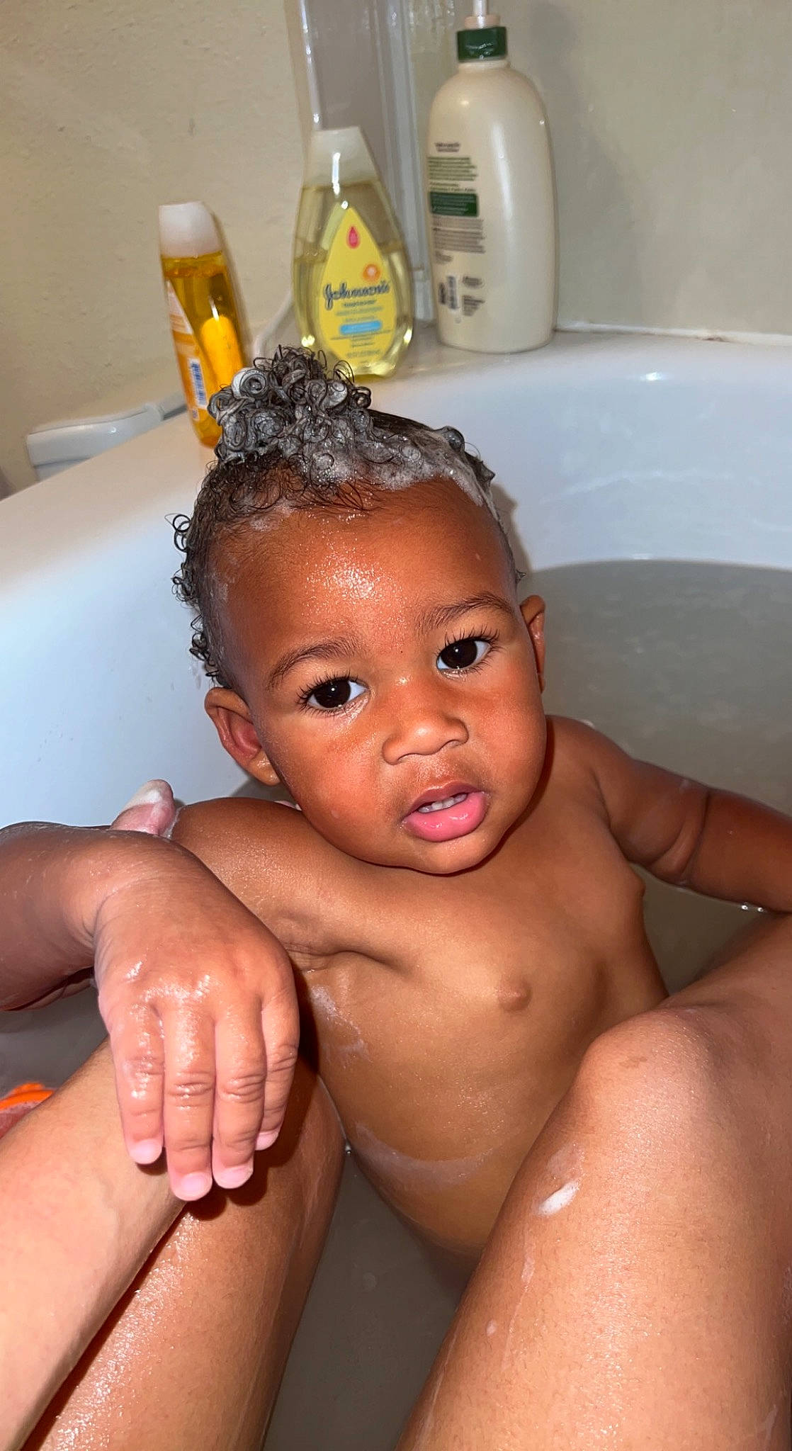 Reign joined the competition — help win amazing prizes! baby_bathing, bathing, bathroom, bathtub, cheek, ear, eye, eyebrow, eyelash, forehead, hair, hairstyle, hand, human_body, joint, lip, mouth, nose, person, plumbing_fixture