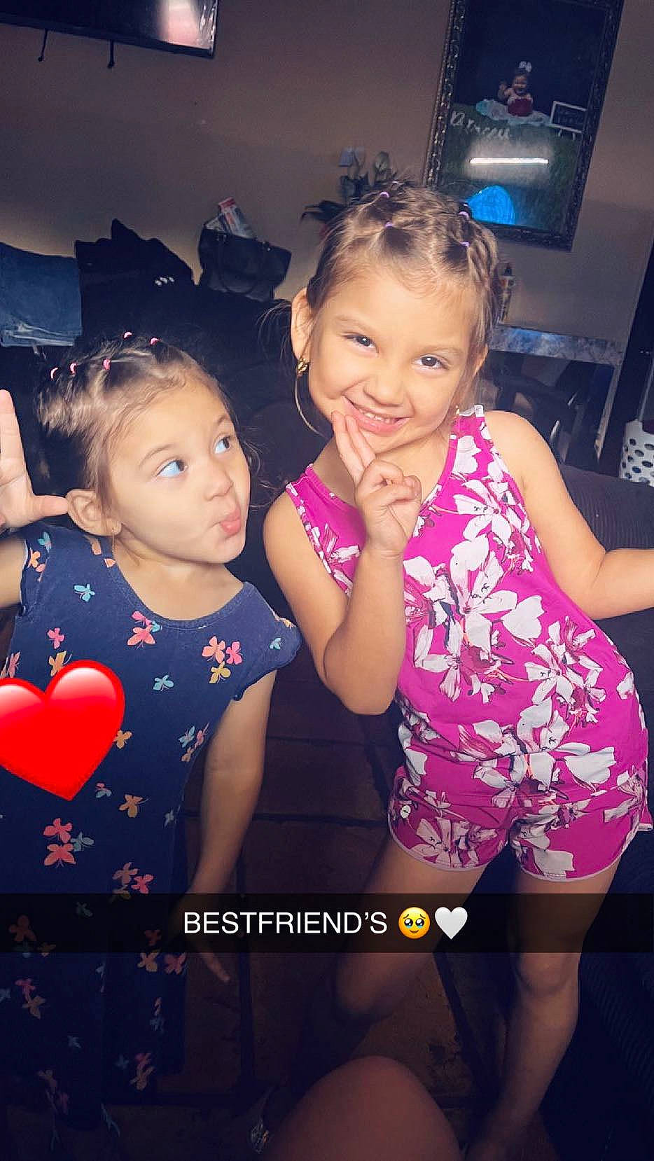 Jaylah is registered to the contest to win money with this photo: cool, eye, face, flash_photography, fun, gesture, hair, hairstyle, happy, joy, leisure, magenta, organ, person, pink, purple, shoulder, skin, smile, standing